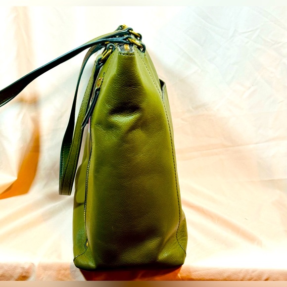 Fossil Tara Shopper Tote in Green Moss - Picture 4 of 6